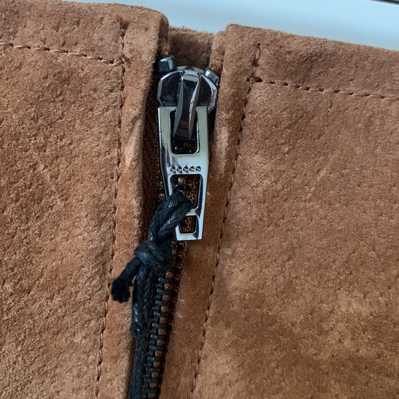 BlankNYC 
ALDER SKIRT
#73K-0433-ALDER BROWN 🤍 - Picture 8 of 14